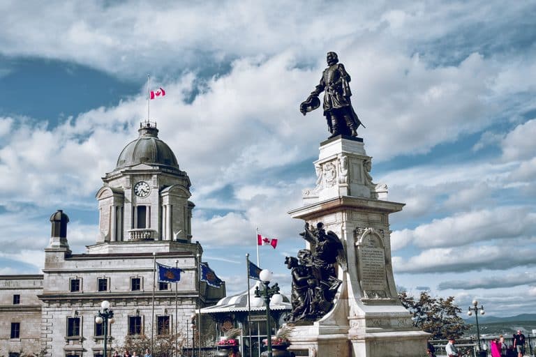 How Does an HSA Work in Canada?